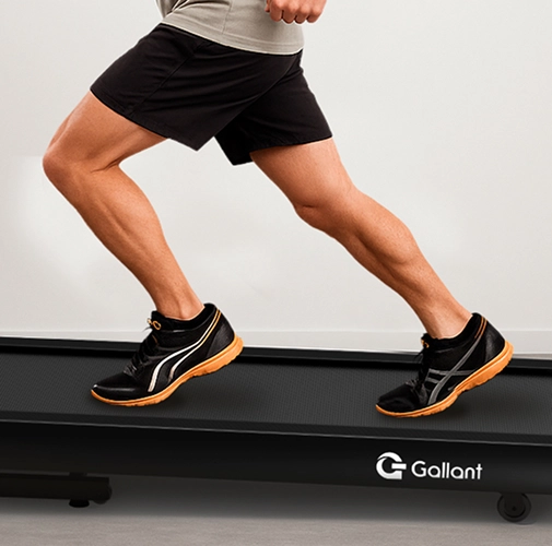 Imagem ilustrativa de uma pessoal correndo em uma Esteira